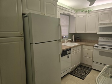 PARADISE FOUND ! 2ND FLOOR BEAUTY, FULL 2/2 SPLIT FLOOR PLAN - photo 6
