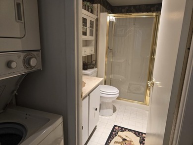 PARADISE FOUND ! 2ND FLOOR BEAUTY, FULL 2/2 SPLIT FLOOR PLAN - photo 10