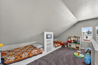 GORGEOUS HOME LOCATED ON RACINE'S NORTH SIDE.  SO MUCH HOUSE :) - photo 12