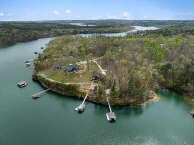 How does minimal steps to deep, year-round water sound? The top - photo 2