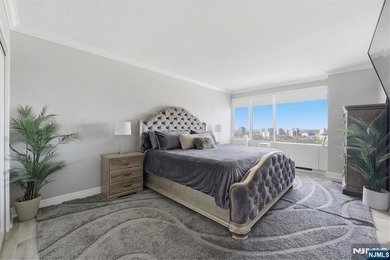 ABSOLUTELY STUNNING! unit 2809 is a recently Fully renovated and - photo 13