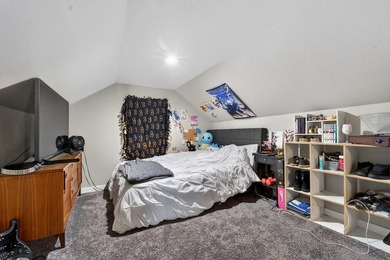 GORGEOUS HOME LOCATED ON RACINE'S NORTH SIDE.  SO MUCH HOUSE :) - photo 14