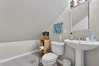 GORGEOUS HOME LOCATED ON RACINE'S NORTH SIDE.  SO MUCH HOUSE :) - photo 16