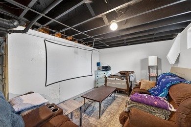 GORGEOUS HOME LOCATED ON RACINE'S NORTH SIDE.  SO MUCH HOUSE :) - photo 20
