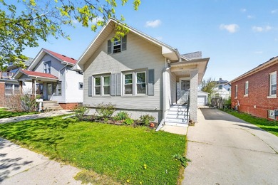 GORGEOUS HOME LOCATED ON RACINE'S NORTH SIDE.  SO MUCH HOUSE :) - photo 23