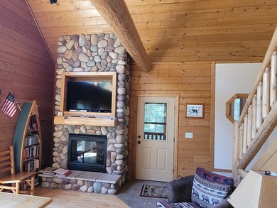 Pinestone Crossing sits on 26 shared wooded acres with over 700' - photo 30