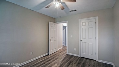 Welcome home to 112 Allie Lane in the highly sought-after - photo 31