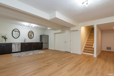 Thoroughly restored 5-bedroom, 5-bath home on 1.02 wooded acres - photo 33