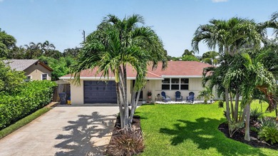Welcome to your own private tropical oasis in this beautifully - photo 2