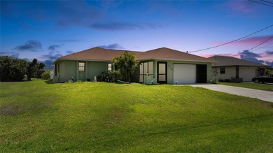 Rotonda West Lakes and Canals Home For Sale in Rotonda West Florida