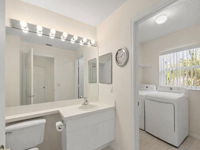 Charming villa located in Kings Isle, a desirable 55+ community - photo 12