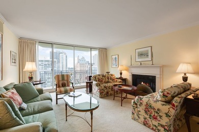 ASTOR STREET RARE GEM! Located in the heart of Chicago's iconic - photo 3