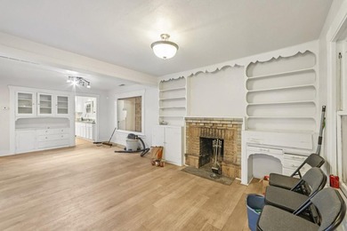 Welcome to 5826 Avenal Ave, a charming gated bungalow offering - photo 2
