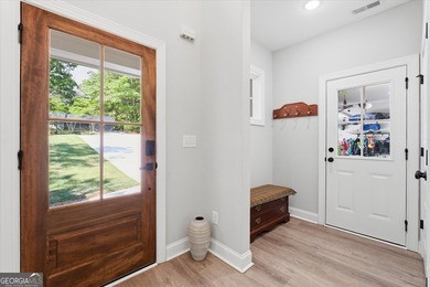 Get ready to fall head over heels for one-story living done - photo 4