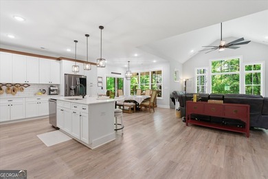 Get ready to fall head over heels for one-story living done - photo 5