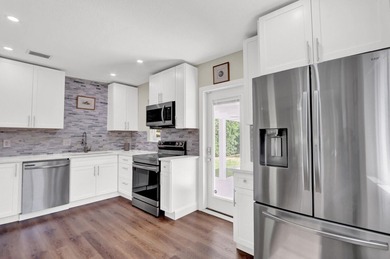 Get ready to move into your beautifully renovated 3 Bedroom home - photo 6