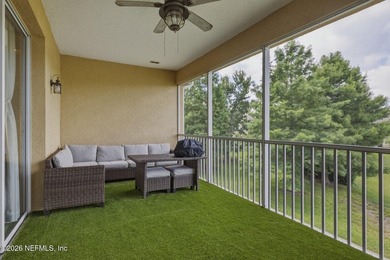 Excellent 3 bed 2 bath that STANDS OUT for it's location and - photo 11