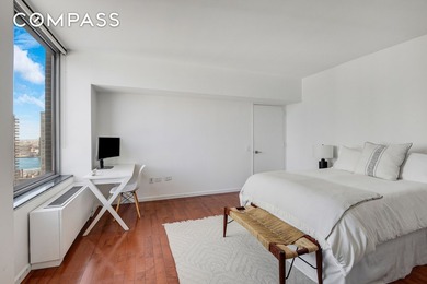 W?elcome to this beautiful? convertible three-bedroom - photo 12
