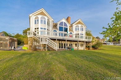 Stunning Lake Gaston Waterfront Home in the desirable SE Quad - photo 9
