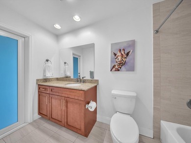 Indulge in South Florida lifestyle with this magnificent - photo 22
