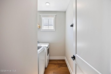 Fresshly painted and now offered at an even better listing - photo 34