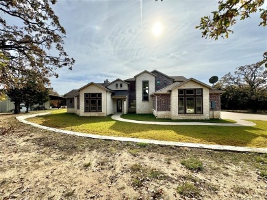 Lake Home For Sale in Tioga, Texas