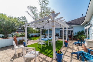 Country manor in the middle of 782*OH-NINE*! Exceptional home