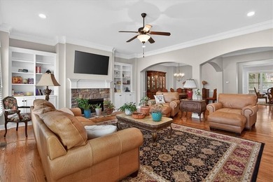 Luxurious townhome nestled in the sought-after Overlook at Sixes - photo 10