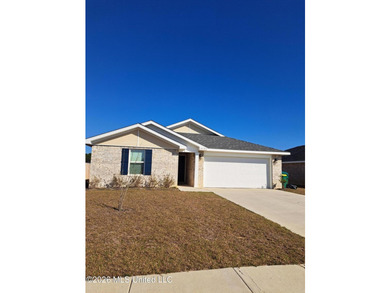 Great house! Spacious open floor plan with easy care luxury - photo 1