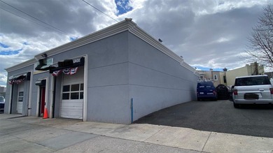Prime Investment Opportunity Net Income: $165,000 | Cap Rate: 5 - photo 6