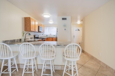 Beautifully Updated Two-Bedroom Condo in Prime Location! - photo 11
