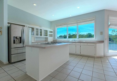 Stunning Lakefront Retreat on a Quiet Cul-de-Sac Wake up every - photo 17