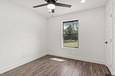 Nestled in the sought-after Swannerland subdivision near Lake - photo 25
