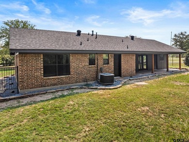 Nestled in the sought-after Swannerland subdivision near Lake - photo 29