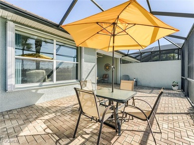 This stunning WCI-built Areca model offers an extended great