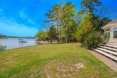 Stunning Lakefront Retreat on a Quiet Cul-de-Sac Wake up every - photo 42