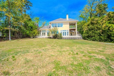 Stunning Lakefront Retreat on a Quiet Cul-de-Sac Wake up every - photo 43