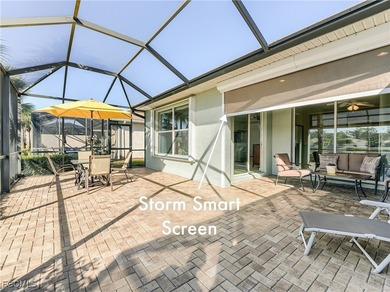 This stunning WCI-built Areca model offers an extended great