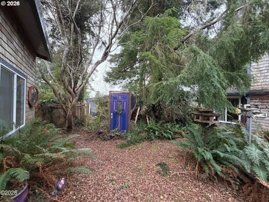 3 bedroom 2 bath home located in a private and quiet location of - photo 7