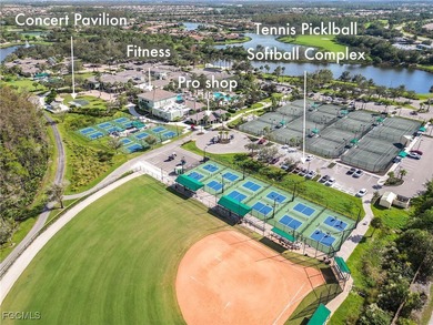 This stunning WCI-built Areca model offers an extended great