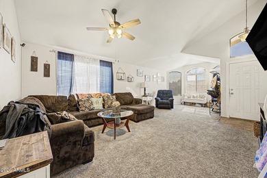 Single-story Ranch home in Crystal Gardens! This 3-bed, 2-bath - photo 4