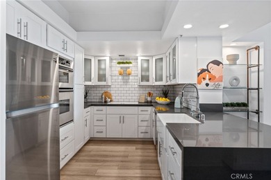 Beautifully updated 2-bedroom, 2.5-bath residence in the highly - photo 5