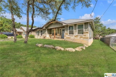 Lake Home For Sale in Canyon Lake, Texas