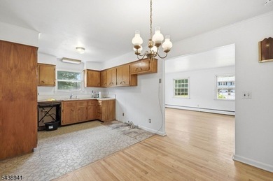 Opportunity Awaits in Upper Greenwood Lake! This 3 bedroom, 1.5 - photo 12
