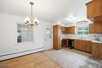Opportunity Awaits in Upper Greenwood Lake! This 3 bedroom, 1.5 - photo 14