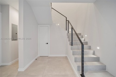 Discover this one-of-a-kind 5-bedroom, 5.5-bath modern townhome - photo 18