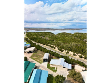 This unique RV port home in Lake Whitney, Texas offers - Lake Home For Sale in Whitney, Texas
