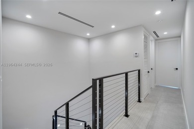 Discover this one-of-a-kind 5-bedroom, 5.5-bath modern townhome - photo 22