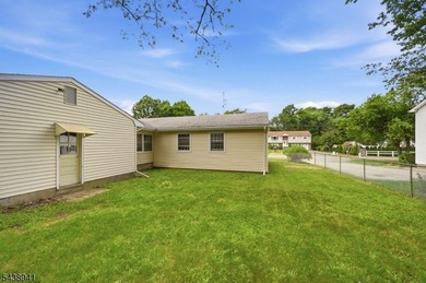 Opportunity Awaits in Upper Greenwood Lake! This 3 bedroom, 1.5 - photo 34
