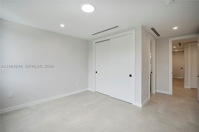 Discover this one-of-a-kind 5-bedroom, 5.5-bath modern townhome - photo 34